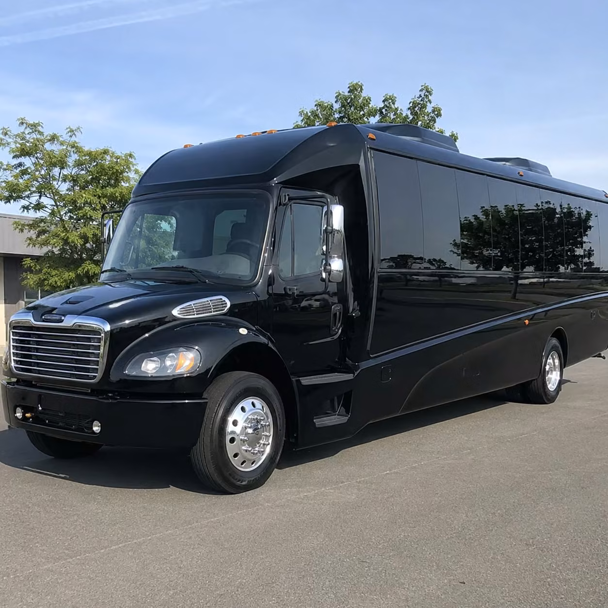 denver 28 passenger minibus rental